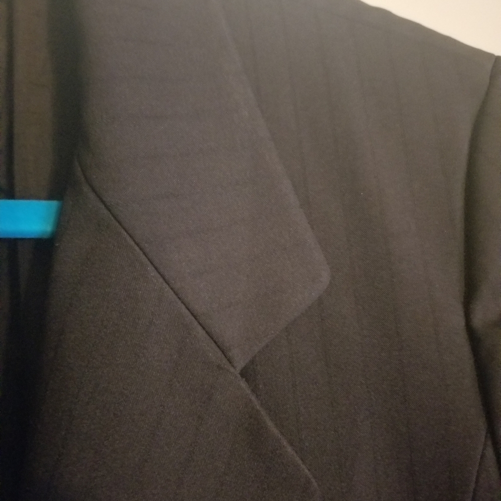 Blazer - Picture 4 of 5